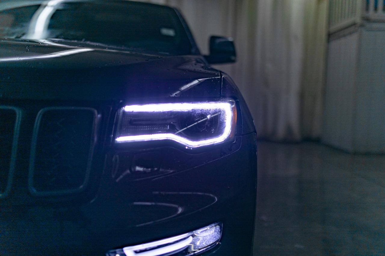 2018 Jeep Grand Cherokee 4x4 Overland High Altitude Leather Roof Nav Red Deer AB