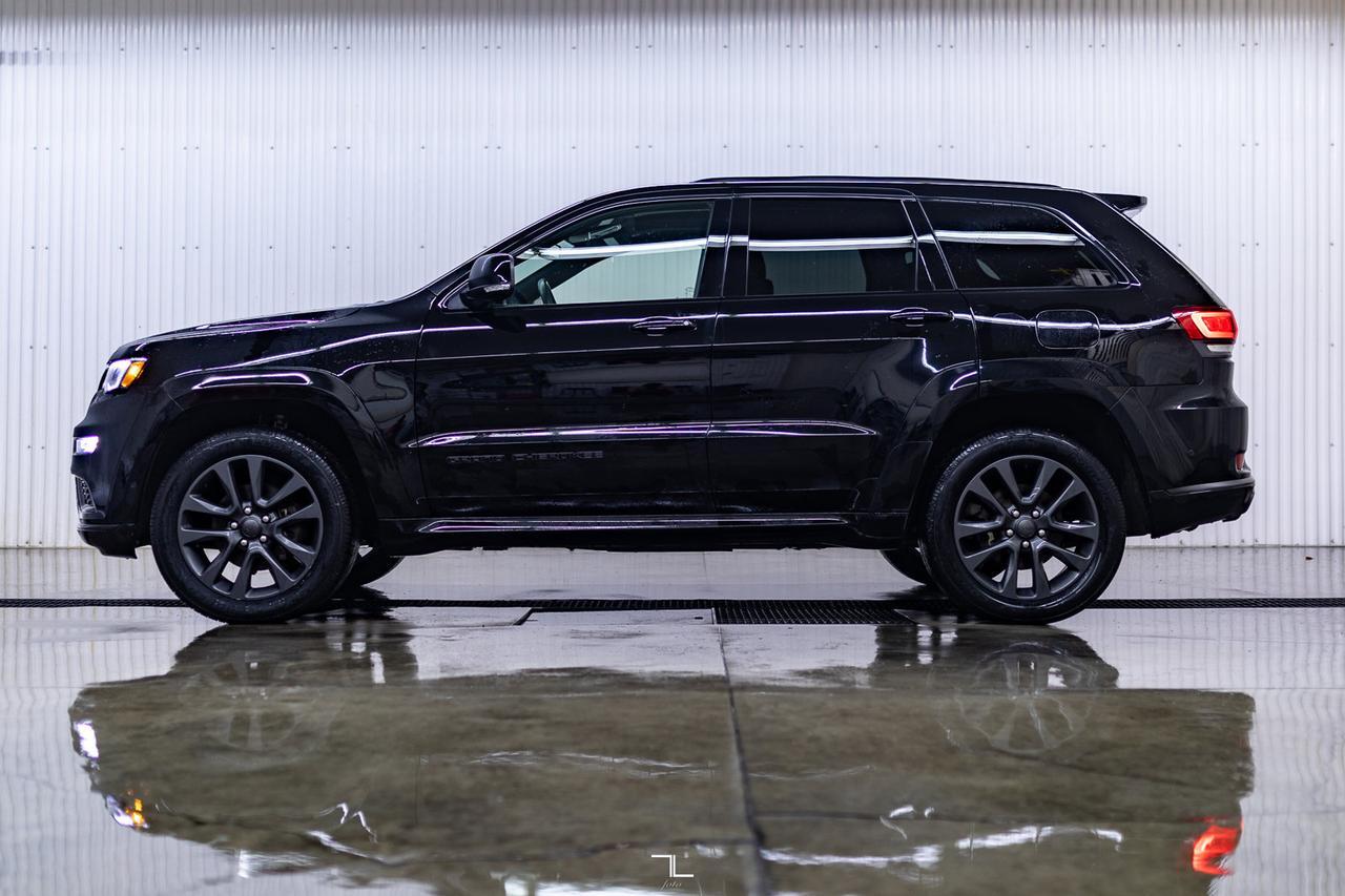 2018 Jeep Grand Cherokee 4x4 Overland High Altitude Leather Roof Nav Red Deer AB