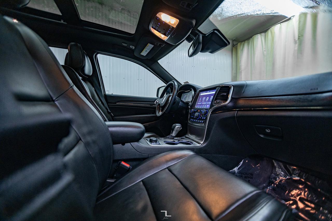 2018 Jeep Grand Cherokee 4x4 Overland High Altitude Leather Roof Nav Red Deer AB