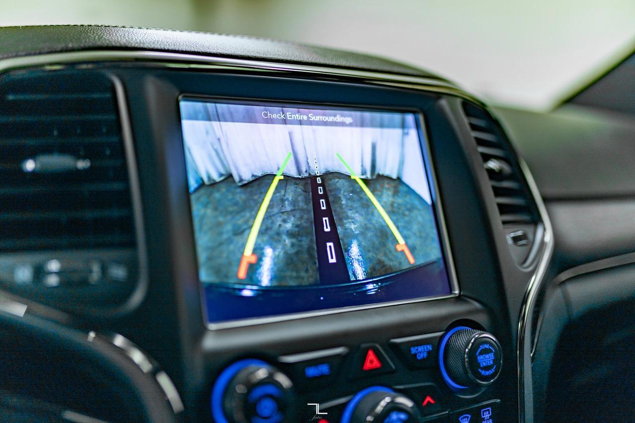 2018 Jeep Grand Cherokee 4x4 Overland High Altitude Leather Roof Nav Red Deer AB