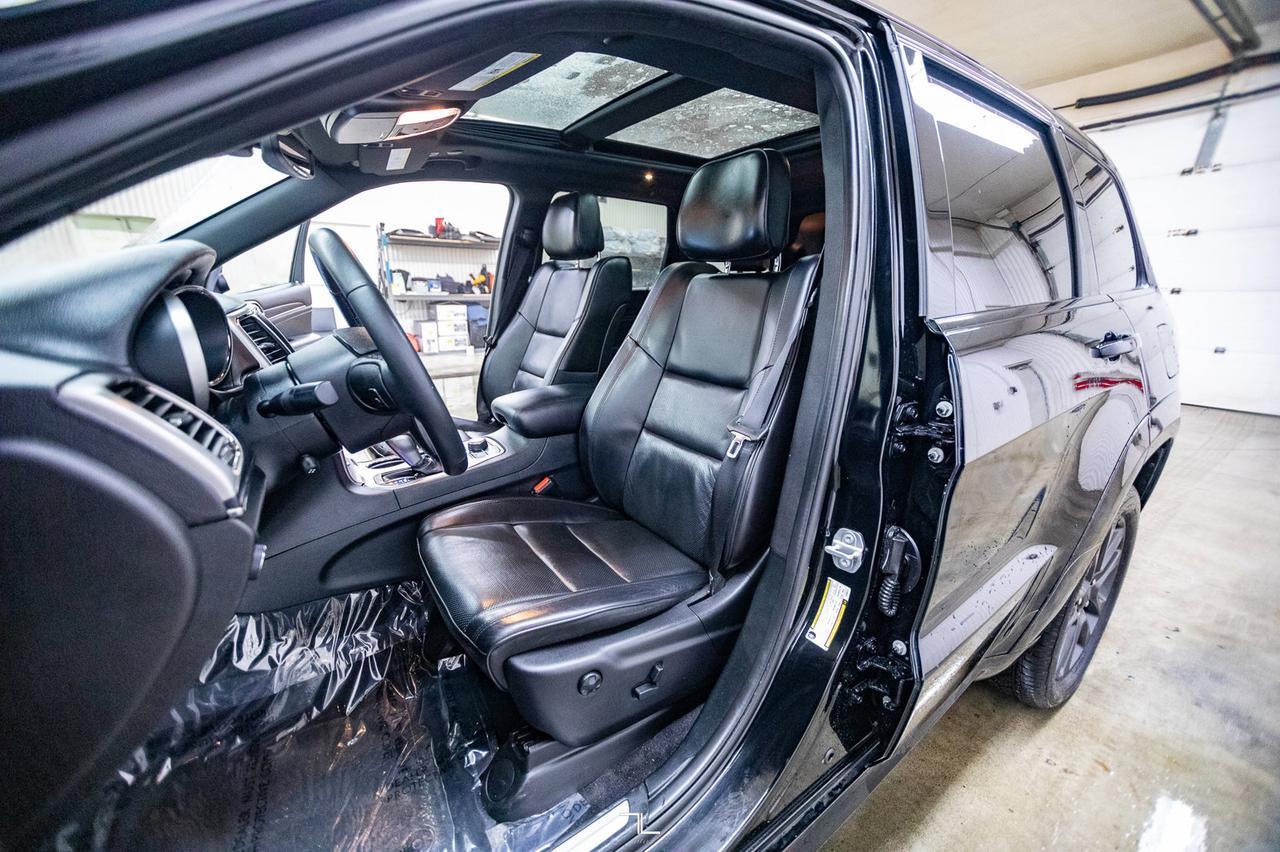 2018 Jeep Grand Cherokee 4x4 Overland High Altitude Leather Roof Nav Red Deer AB