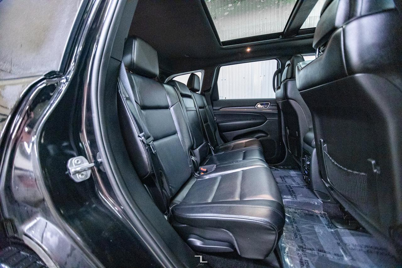 2018 Jeep Grand Cherokee 4x4 Overland High Altitude Leather Roof Nav Red Deer AB