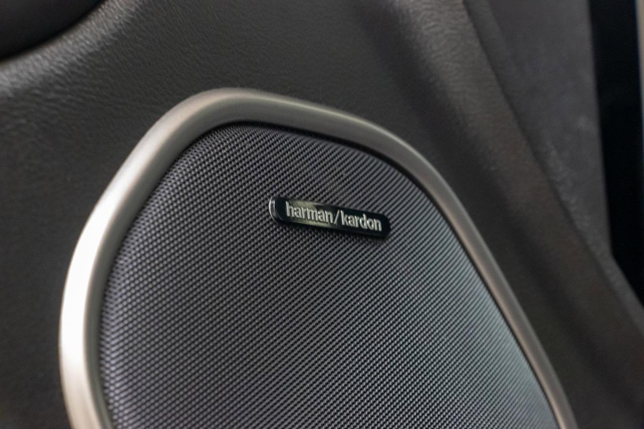 2018 Jeep Grand Cherokee 4x4 Overland High Altitude Leather Roof Nav Red Deer AB