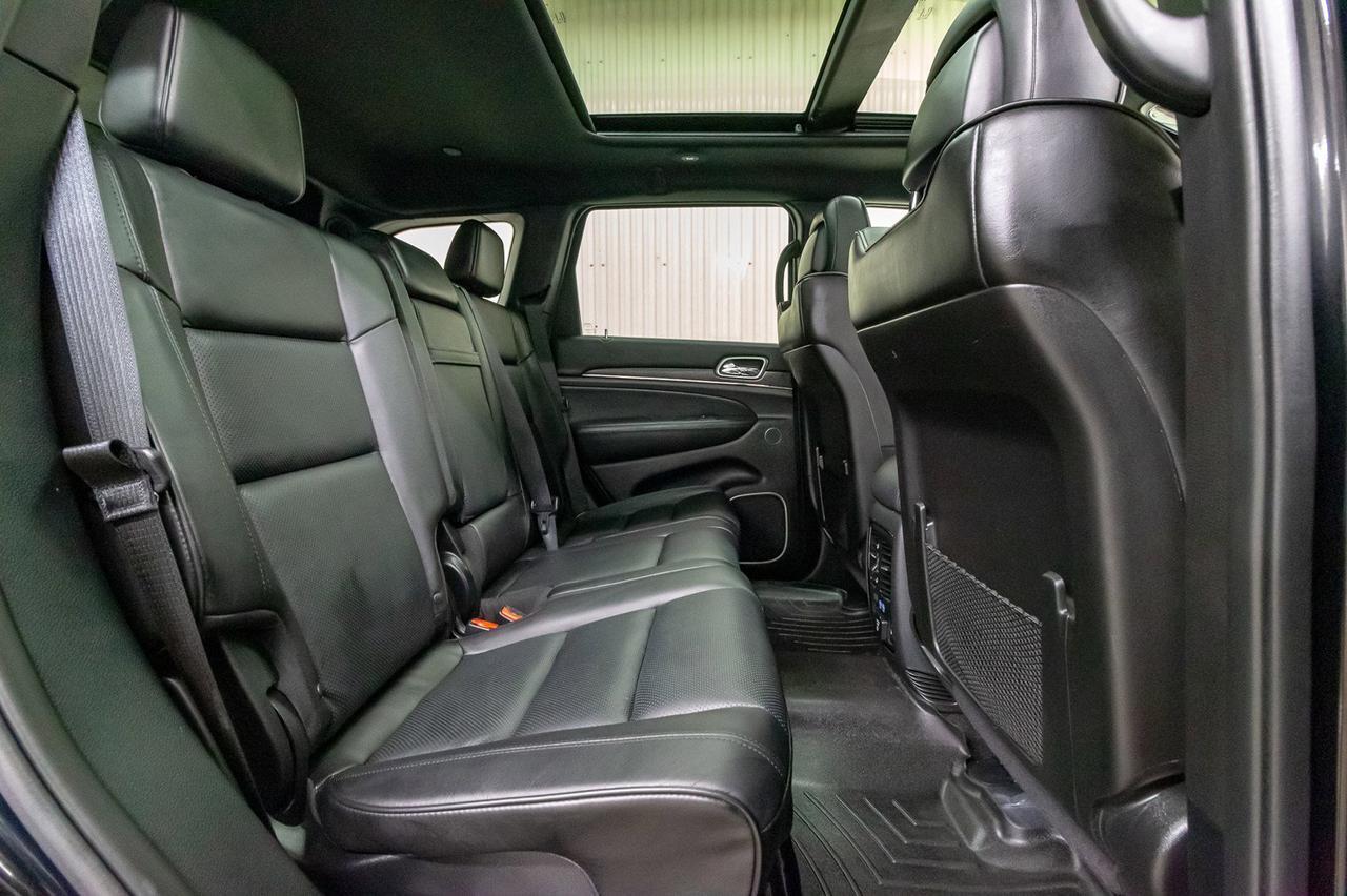 2018 Jeep Grand Cherokee 4x4 Overland High Altitude Leather Roof Nav Red Deer AB