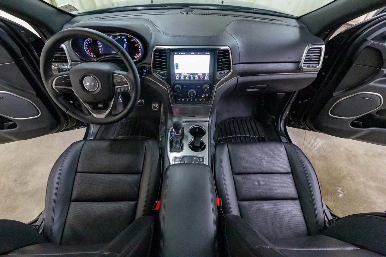 2018 Jeep Grand Cherokee 4x4 Overland High Altitude Leather Roof Nav Red Deer AB