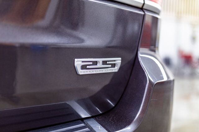 2018 Jeep Grand Cherokee 4x4 Sterling Edition Leather Roof Nav BCam Red Deer AB