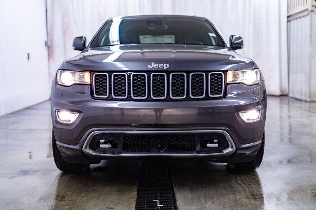 2018 Jeep Grand Cherokee 4x4 Sterling Edition Leather Roof Nav BCam Red Deer AB