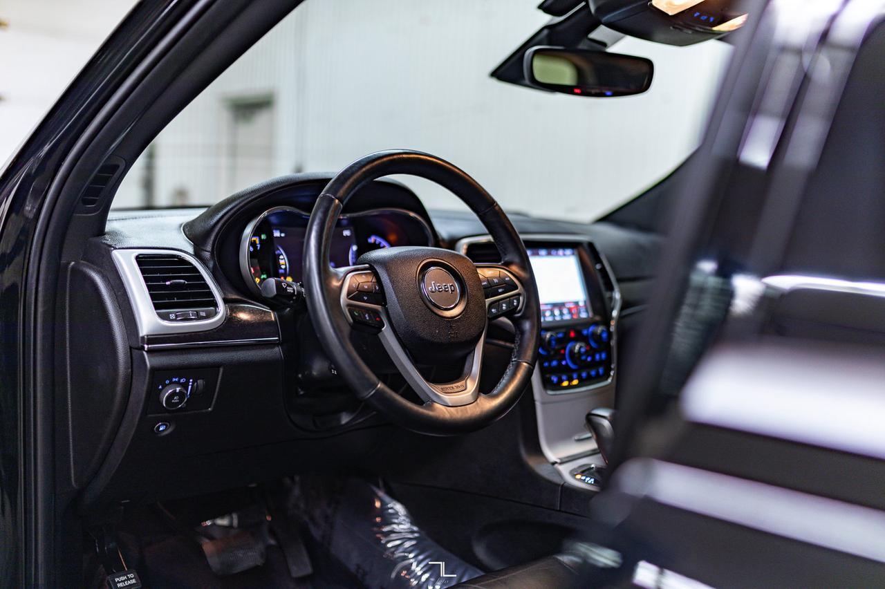 2018 Jeep Grand Cherokee 4x4 Sterlling Edition Leather Roof Nav BCam Red Deer AB