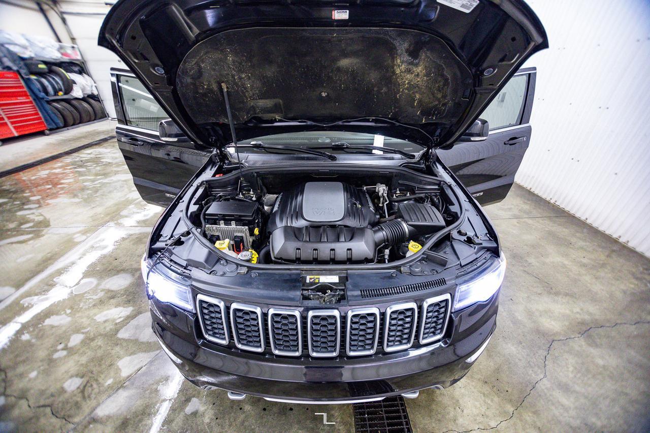 2018 Jeep Grand Cherokee 4x4 Sterlling Edition Leather Roof Nav BCam Red Deer AB