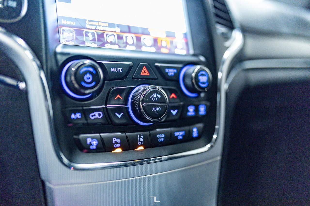 2018 Jeep Grand Cherokee 4x4 Sterlling Edition Leather Roof Nav BCam Red Deer AB