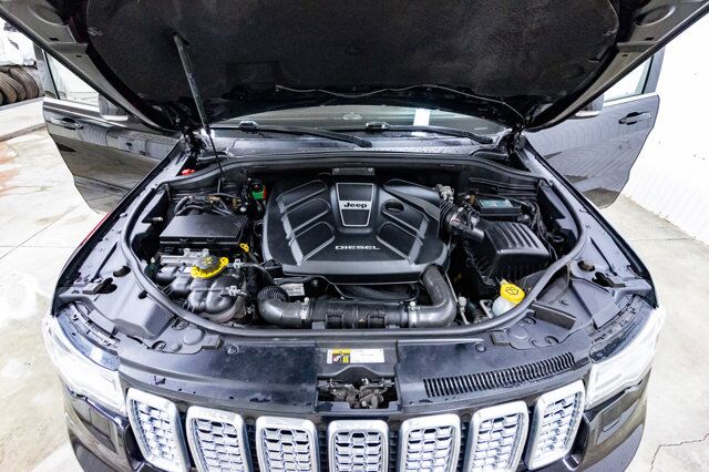 2018 Jeep Grand Cherokee 4x4 Summit Diesel Leather Roof Nav Red Deer AB