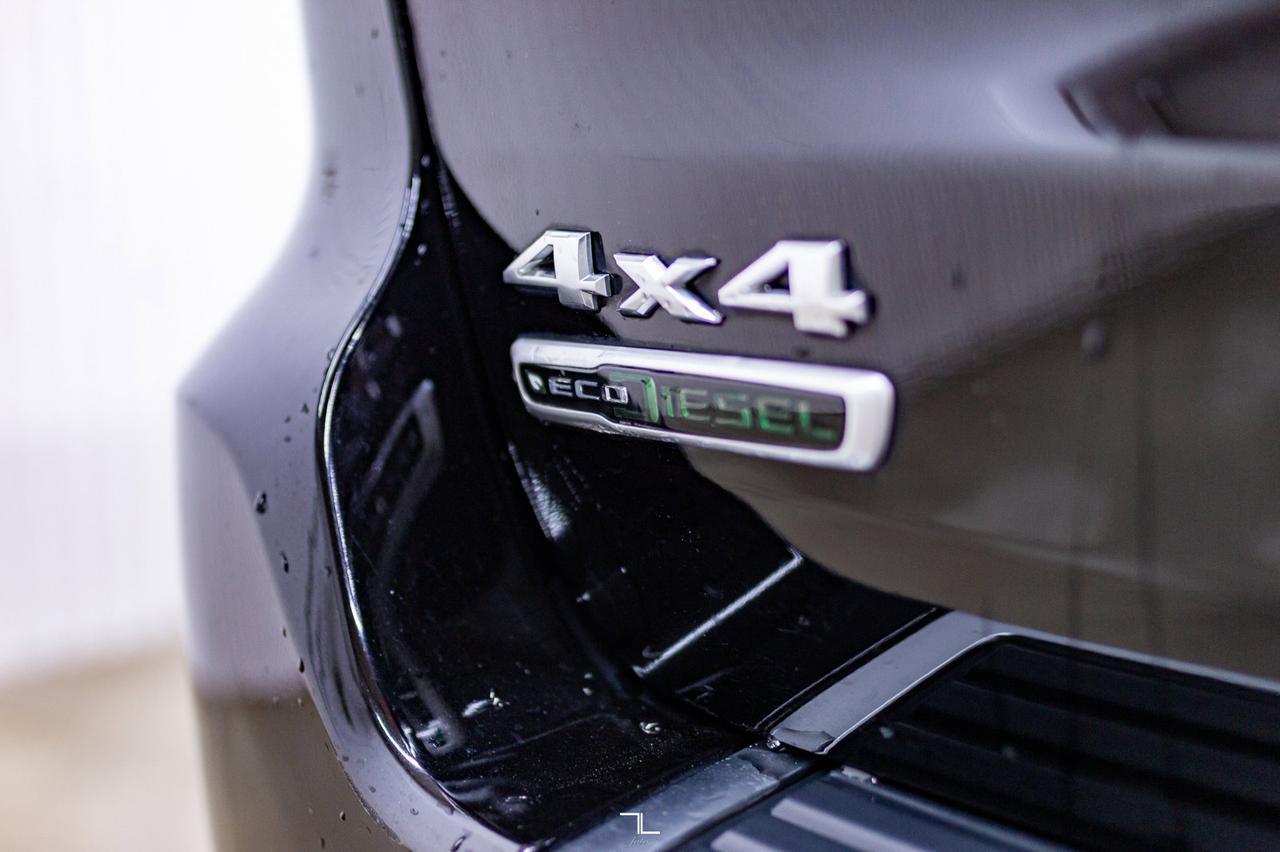 2018 Jeep Grand Cherokee 4x4 Summit Diesel Leather Roof Nav Red Deer AB