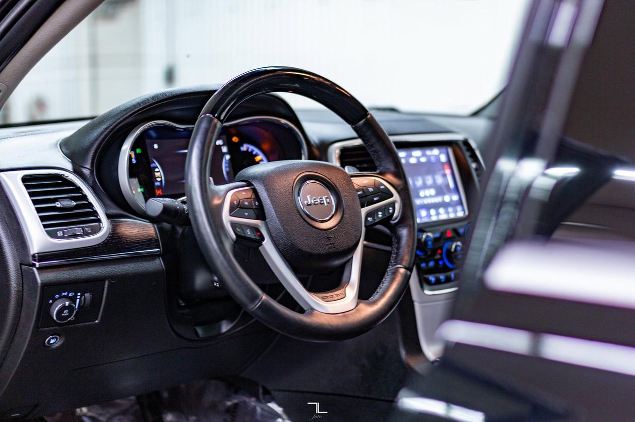 2018 Jeep Grand Cherokee 4x4 Summit Diesel Leather Roof Nav Red Deer AB