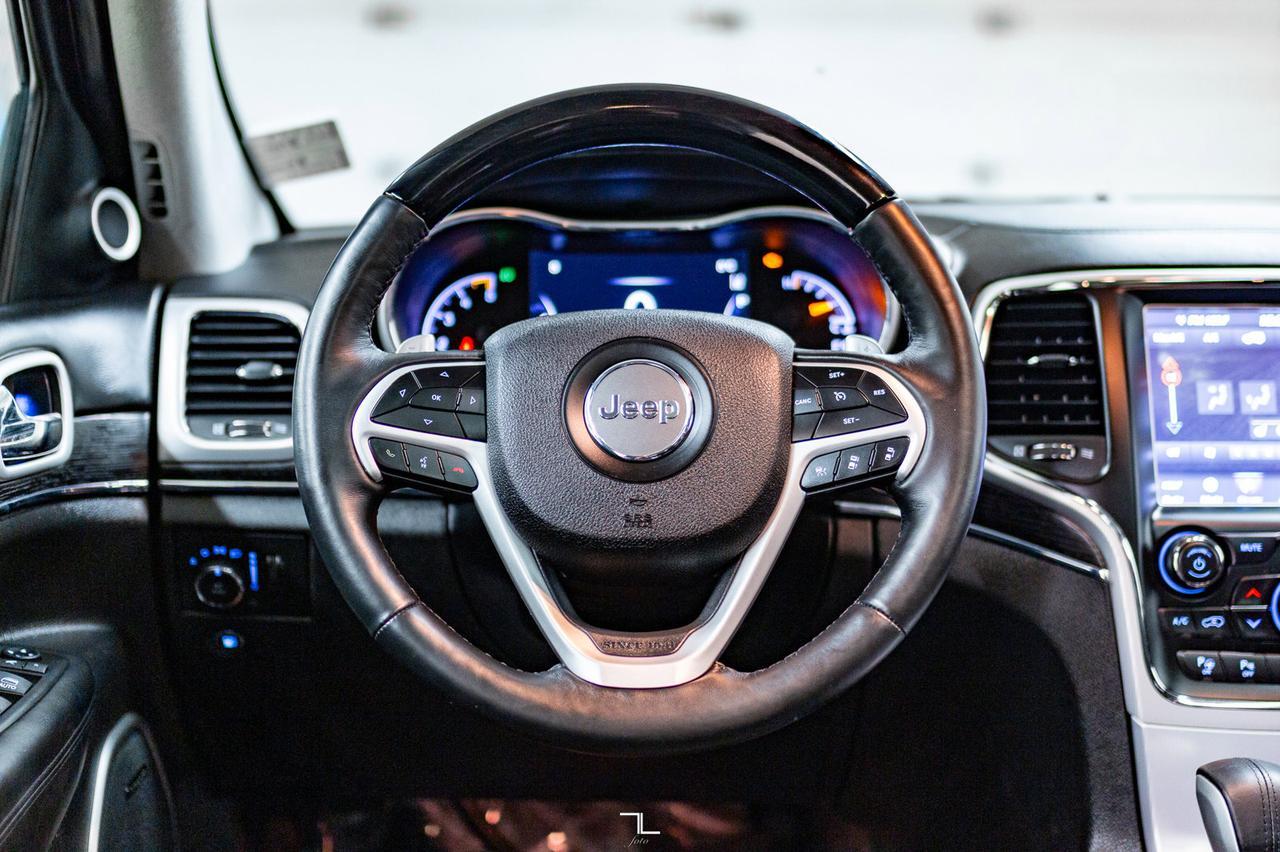 2018 Jeep Grand Cherokee 4x4 Summit Diesel Leather Roof Nav Red Deer AB