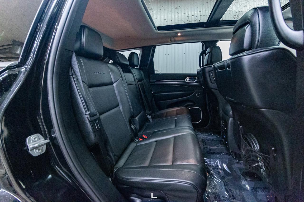 2018 Jeep Grand Cherokee 4x4 Summit Diesel Leather Roof Nav Red Deer AB