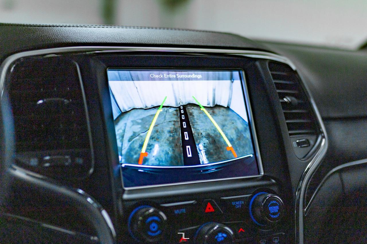 2018 Jeep Grand Cherokee 4x4 Summit Diesel Leather Roof Nav Red Deer AB