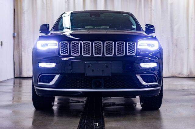 2018 Jeep Grand Cherokee 4x4 Summit Diesel Leather Roof Nav Red Deer AB