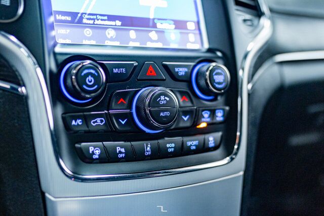 2018 Jeep Grand Cherokee 4x4 Summit Diesel Leather Roof Nav Red Deer AB