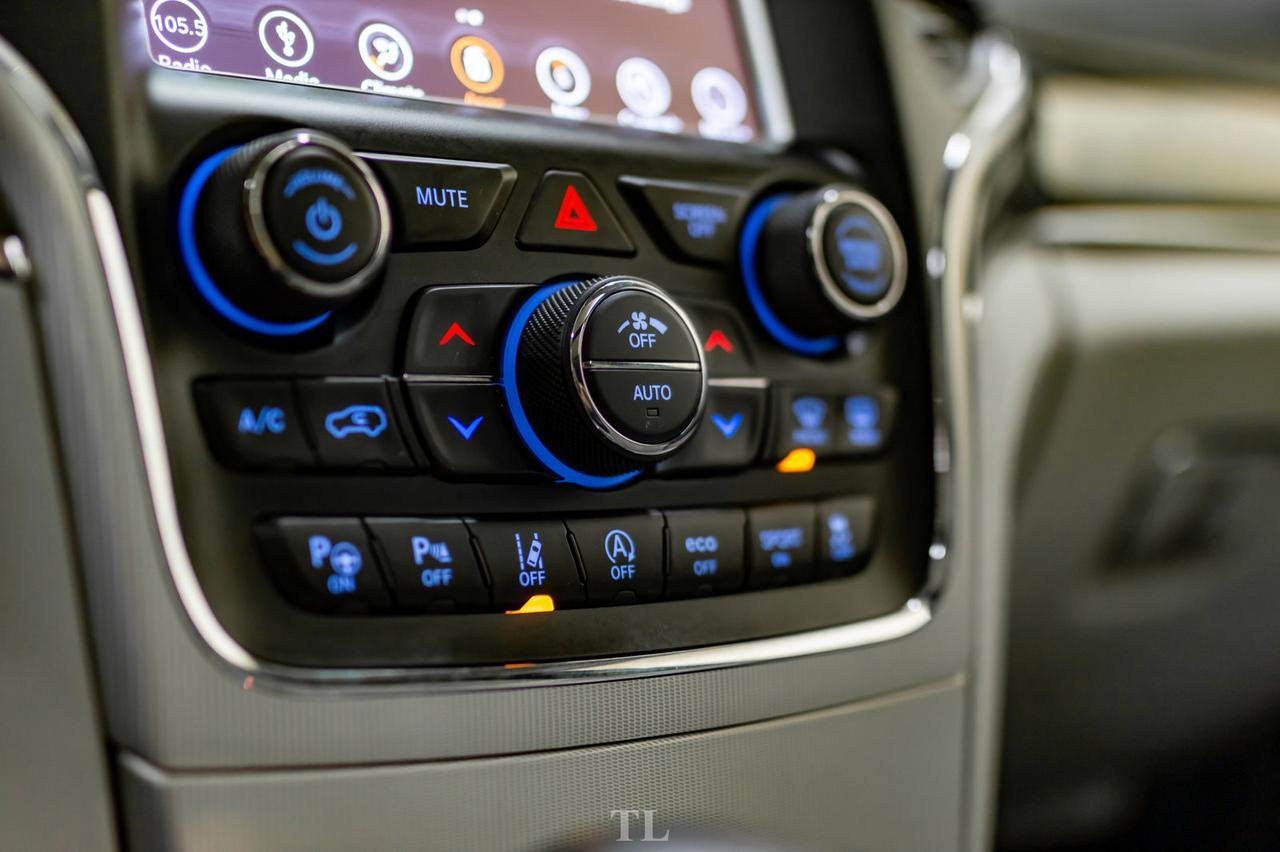 2018 Jeep Grand Cherokee 4x4 Summit Leather Roof Nav BCam Red Deer AB