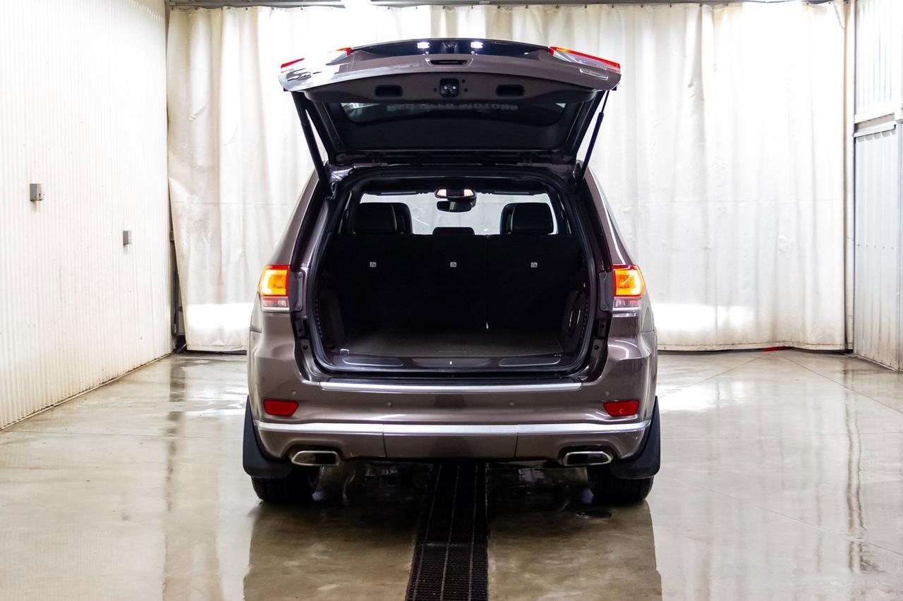 2018 Jeep Grand Cherokee 4x4 Summit Leather Roof Nav BCam Red Deer AB