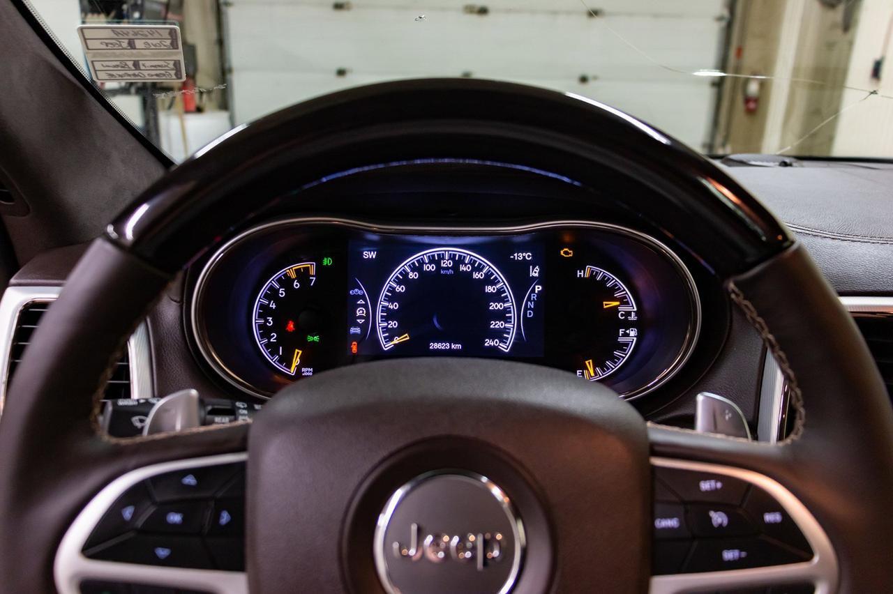 2018 Jeep Grand Cherokee 4x4 Summit Leather Roof Nav BCam Red Deer AB