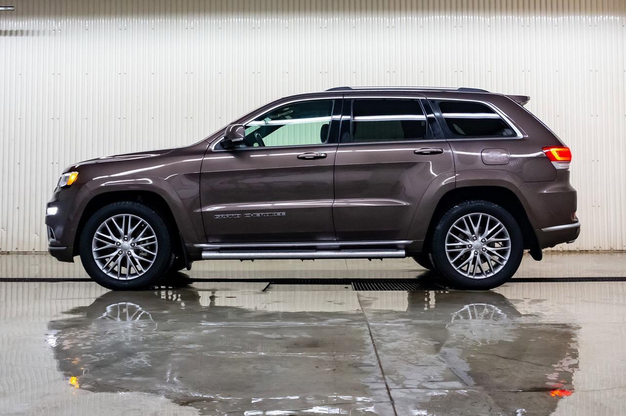 2018 Jeep Grand Cherokee 4x4 Summit Leather Roof Nav BCam Red Deer AB