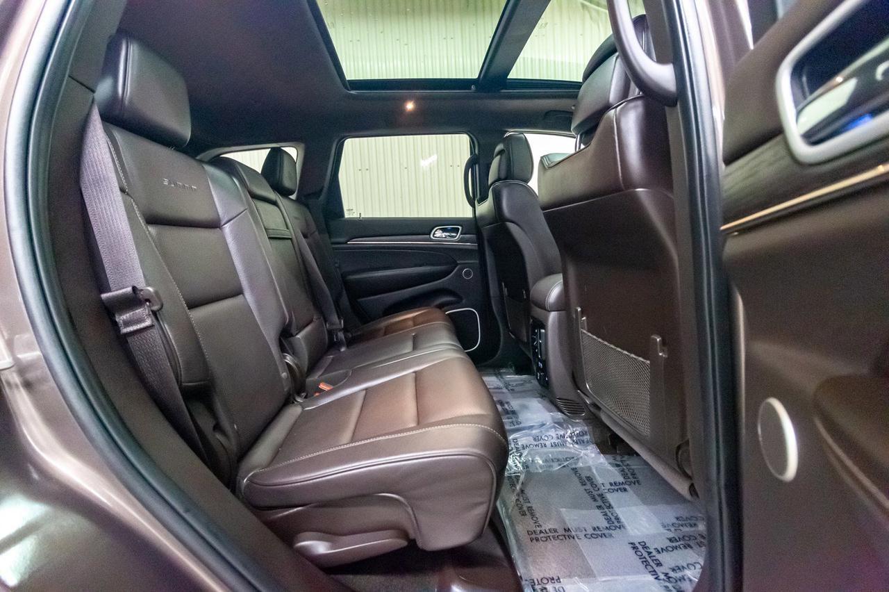 2018 Jeep Grand Cherokee 4x4 Summit Leather Roof Nav BCam Red Deer AB