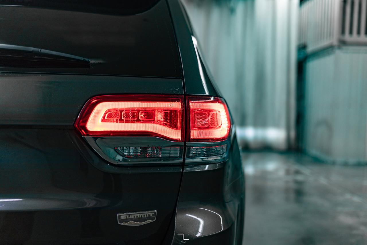 2018 Jeep Grand Cherokee 4x4 Summit Leather Roof Nav BCam TV's Red Deer AB