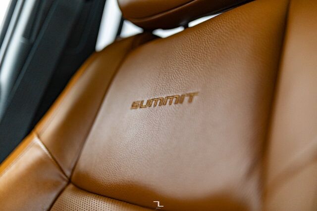 2018 Jeep Grand Cherokee 4x4 Summit Leather Roof Nav BCam TV's Red Deer AB