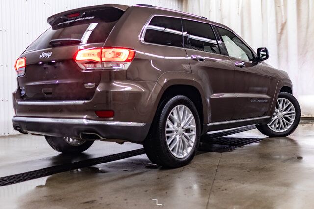 2018 Jeep Grand Cherokee 4x4 Summit Leather Roof Nav BCam TV's Red Deer AB