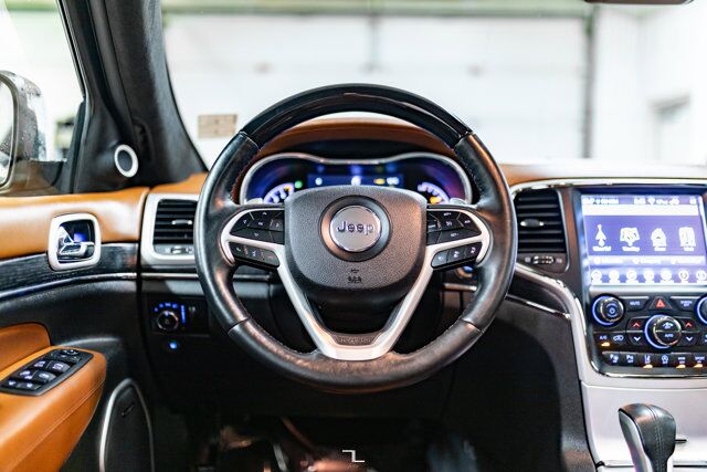 2018 Jeep Grand Cherokee 4x4 Summit Leather Roof Nav BCam TV's Red Deer AB