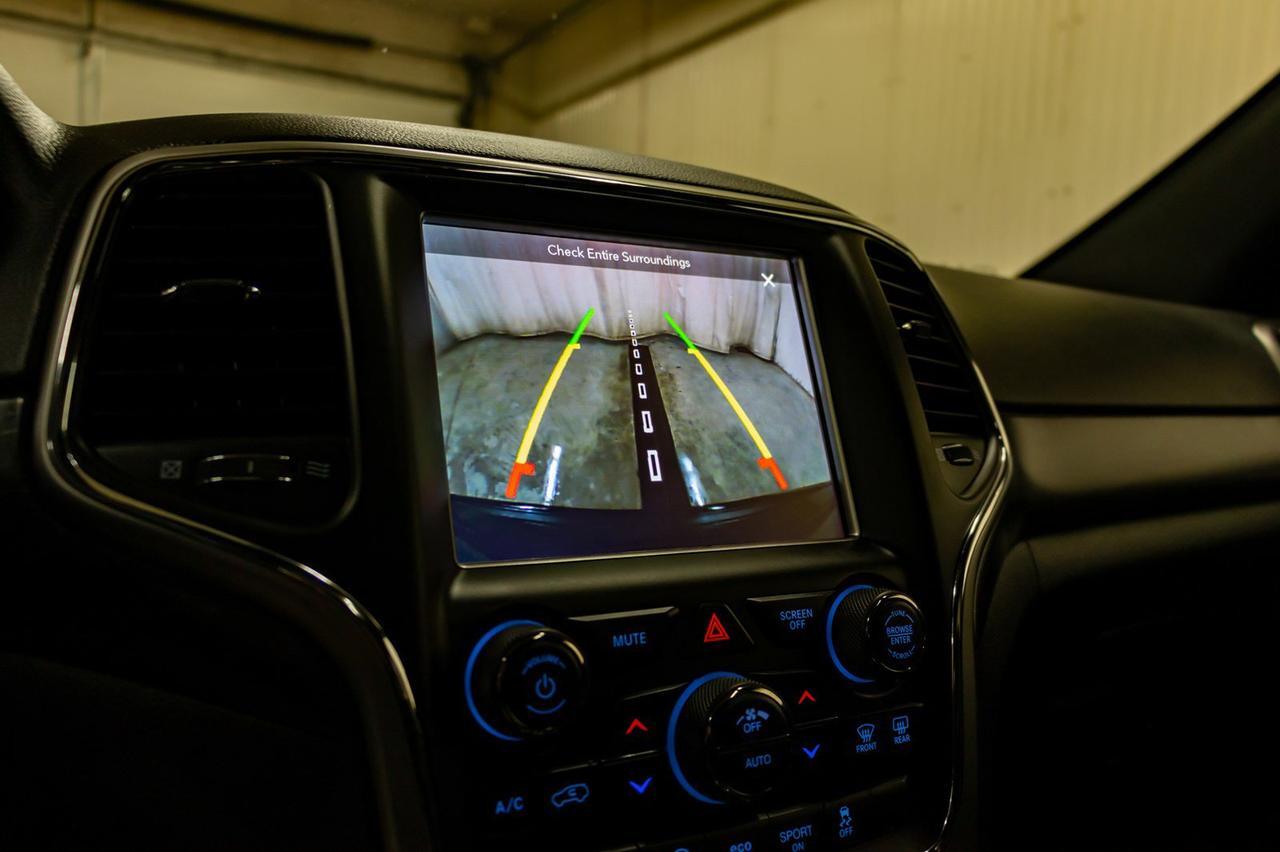 2018 Jeep Grand Cherokee AWD Altitude IV Leather Roof Nav Red Deer AB