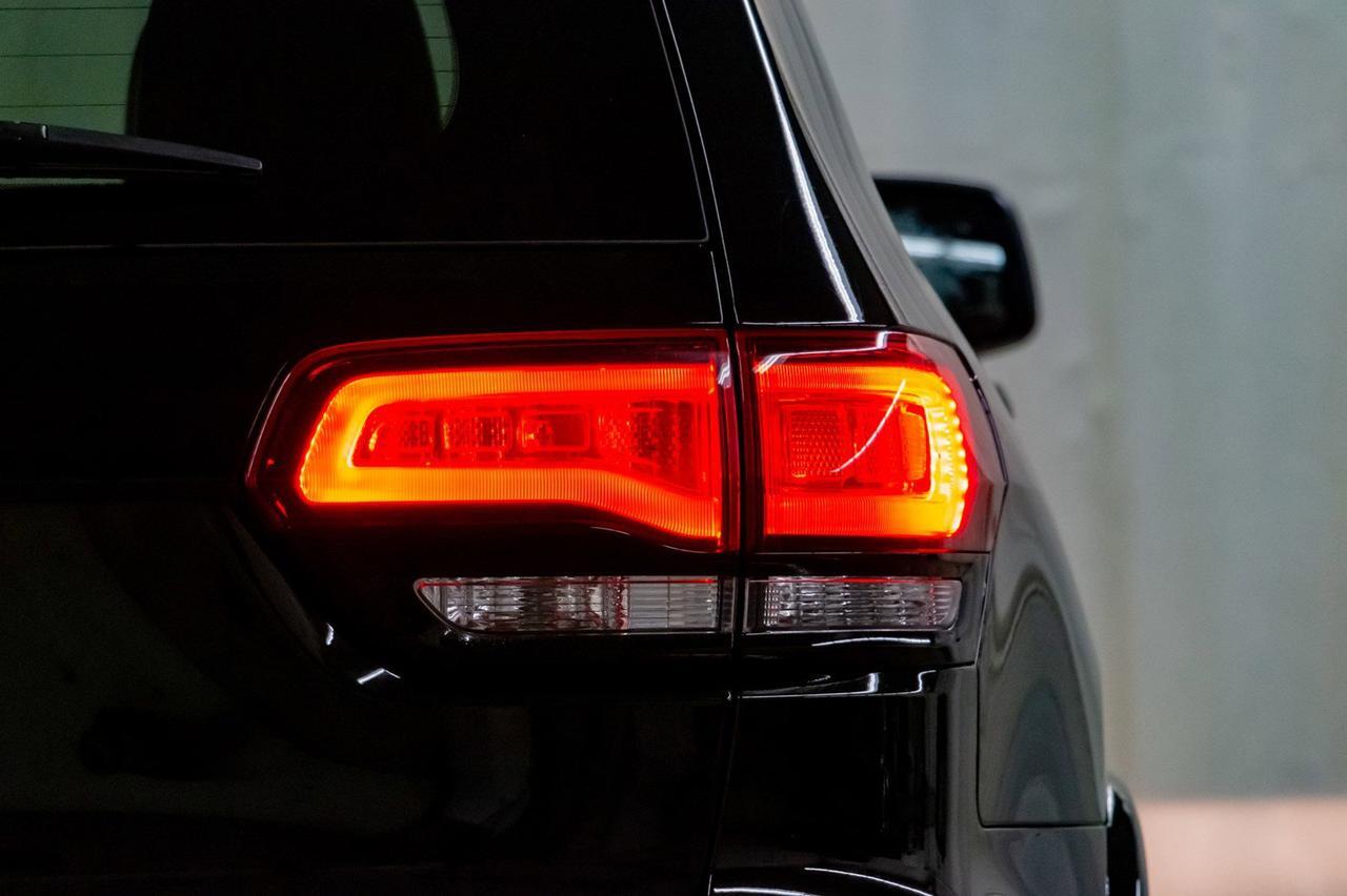 2018 Jeep Grand Cherokee AWD Altitude IV Leather Roof Nav Red Deer AB