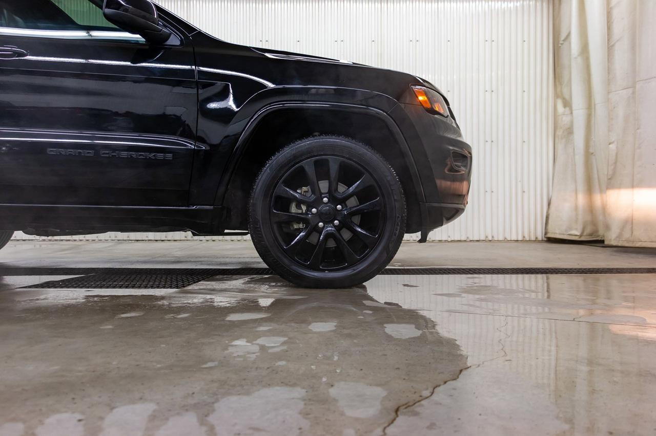 2018 Jeep Grand Cherokee AWD Altitude IV Leather Roof Nav Red Deer AB