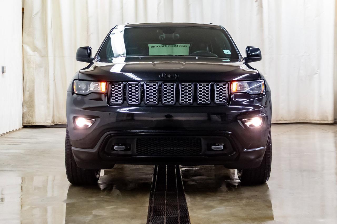 2018 Jeep Grand Cherokee AWD Altitude IV Leather Roof Nav Red Deer AB