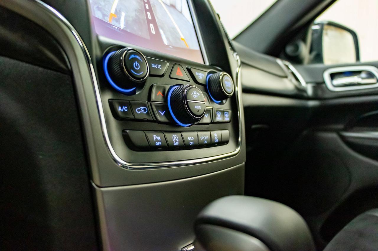 2018 Jeep Grand Cherokee AWD Altitude IV Leather Roof Nav Red Deer AB