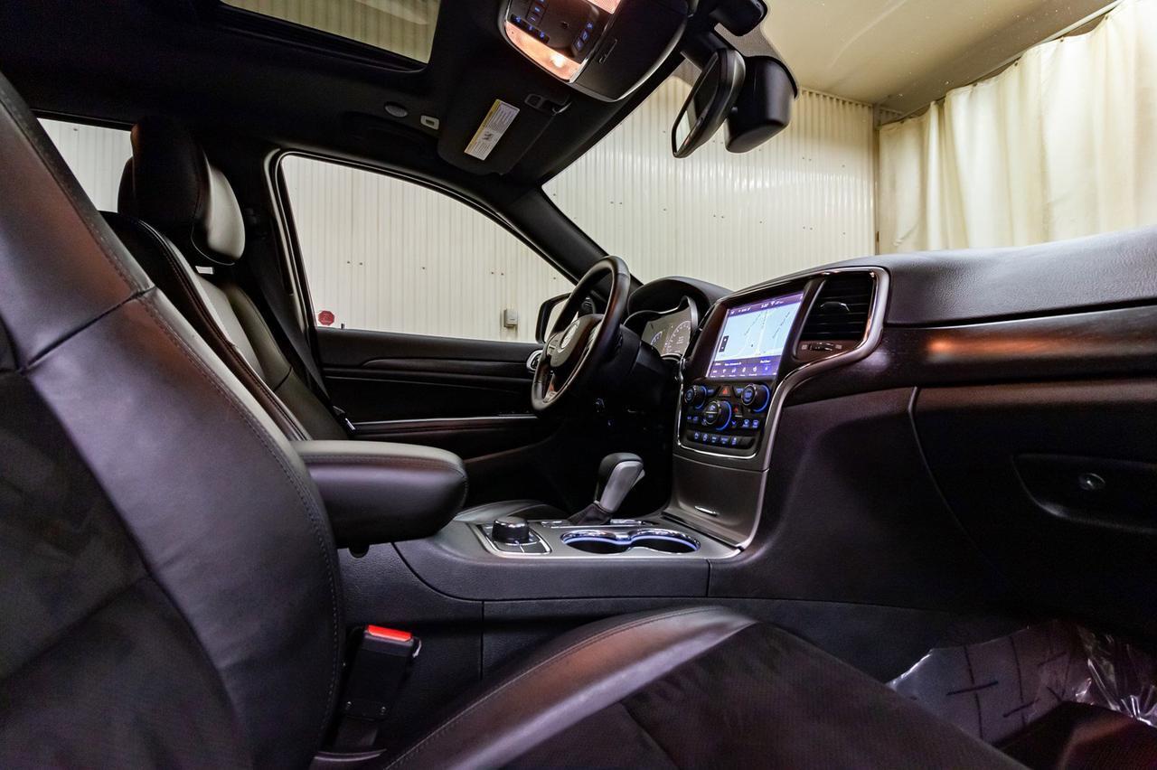 2018 Jeep Grand Cherokee AWD Altitude IV Leather Roof Nav Red Deer AB