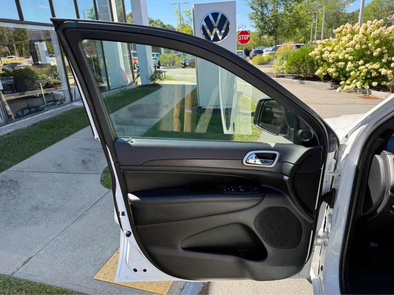 2018 Jeep Grand Cherokee Altitude Wellesley MA