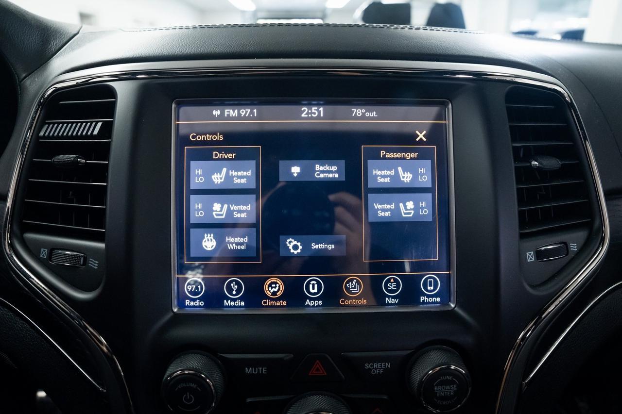 2018 Jeep Grand Cherokee High Altitude Heated Seats Customer Preferred Package 28S Portland OR