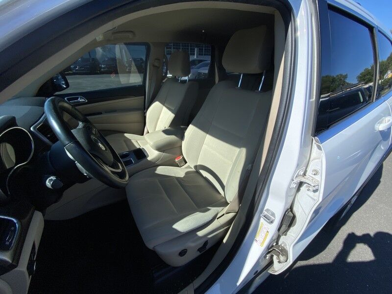 2018 Jeep Grand Cherokee Laredo E Bristol  PA