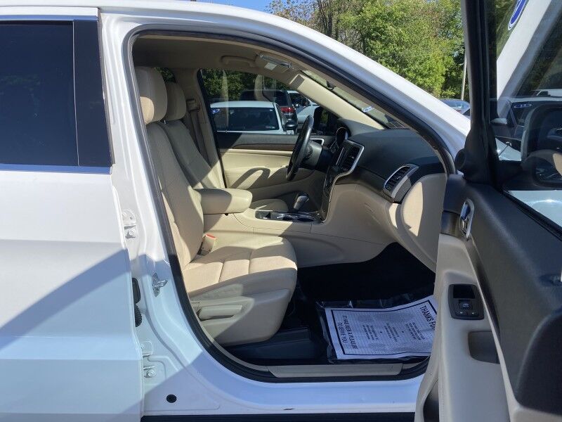 2018 Jeep Grand Cherokee Laredo E Bristol  PA