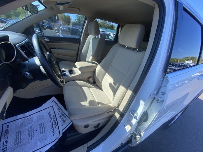 2018 Jeep Grand Cherokee Laredo E Bristol  PA