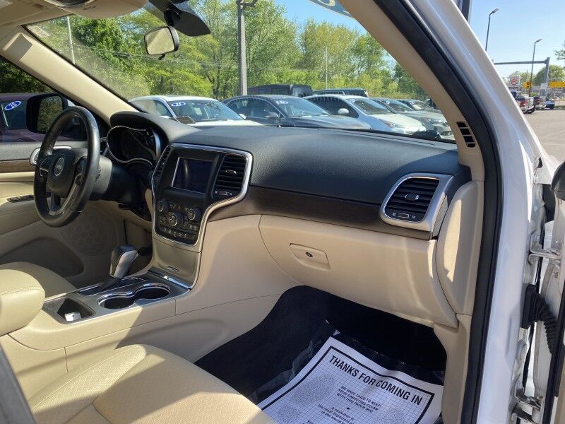 2018 Jeep Grand Cherokee Laredo E Bristol  PA