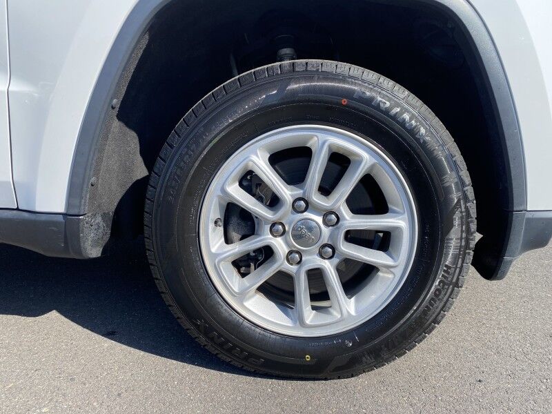 2018 Jeep Grand Cherokee Laredo E Bristol  PA