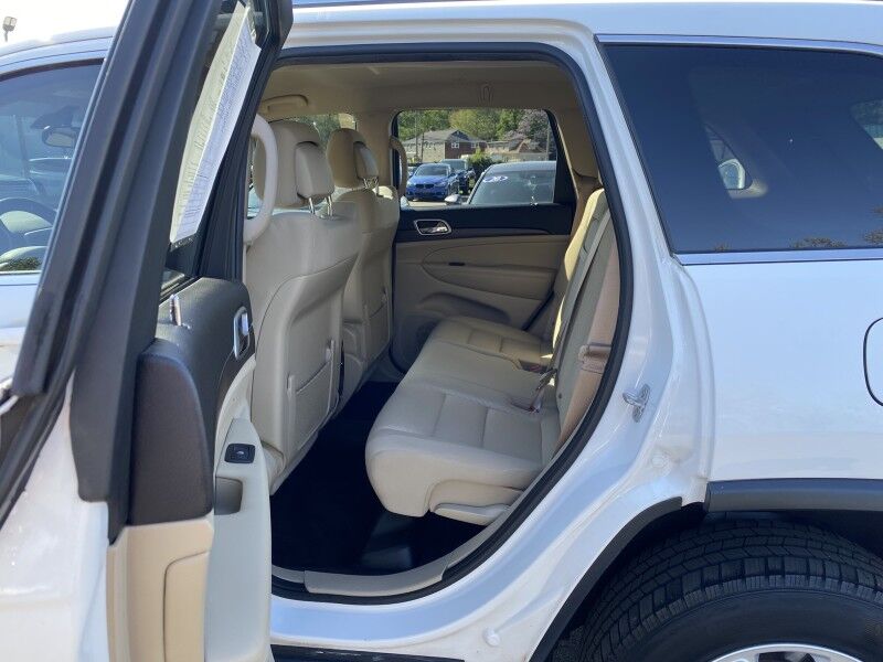 2018 Jeep Grand Cherokee Laredo E Bristol  PA