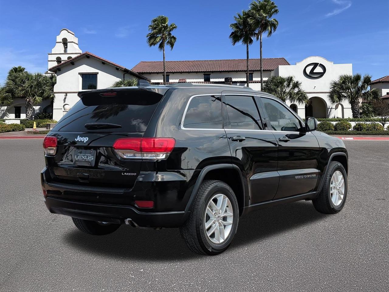 2018 Jeep Grand Cherokee Laredo E