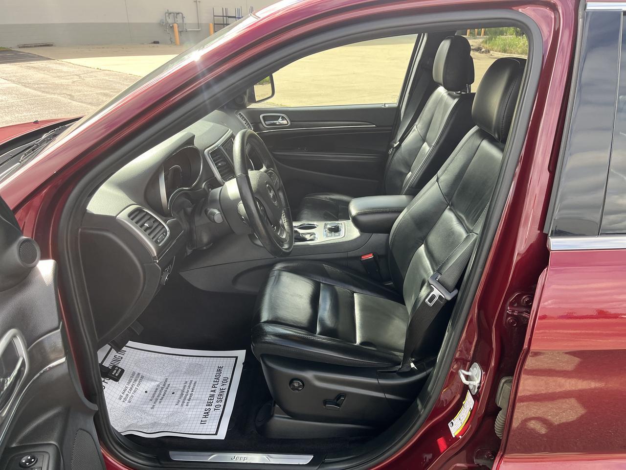2018 Jeep Grand Cherokee Limited 4WD 3.6L TrailerTowIVGroup w/Nav HtdMemLeather HtdSteeringWheel Saukville WI