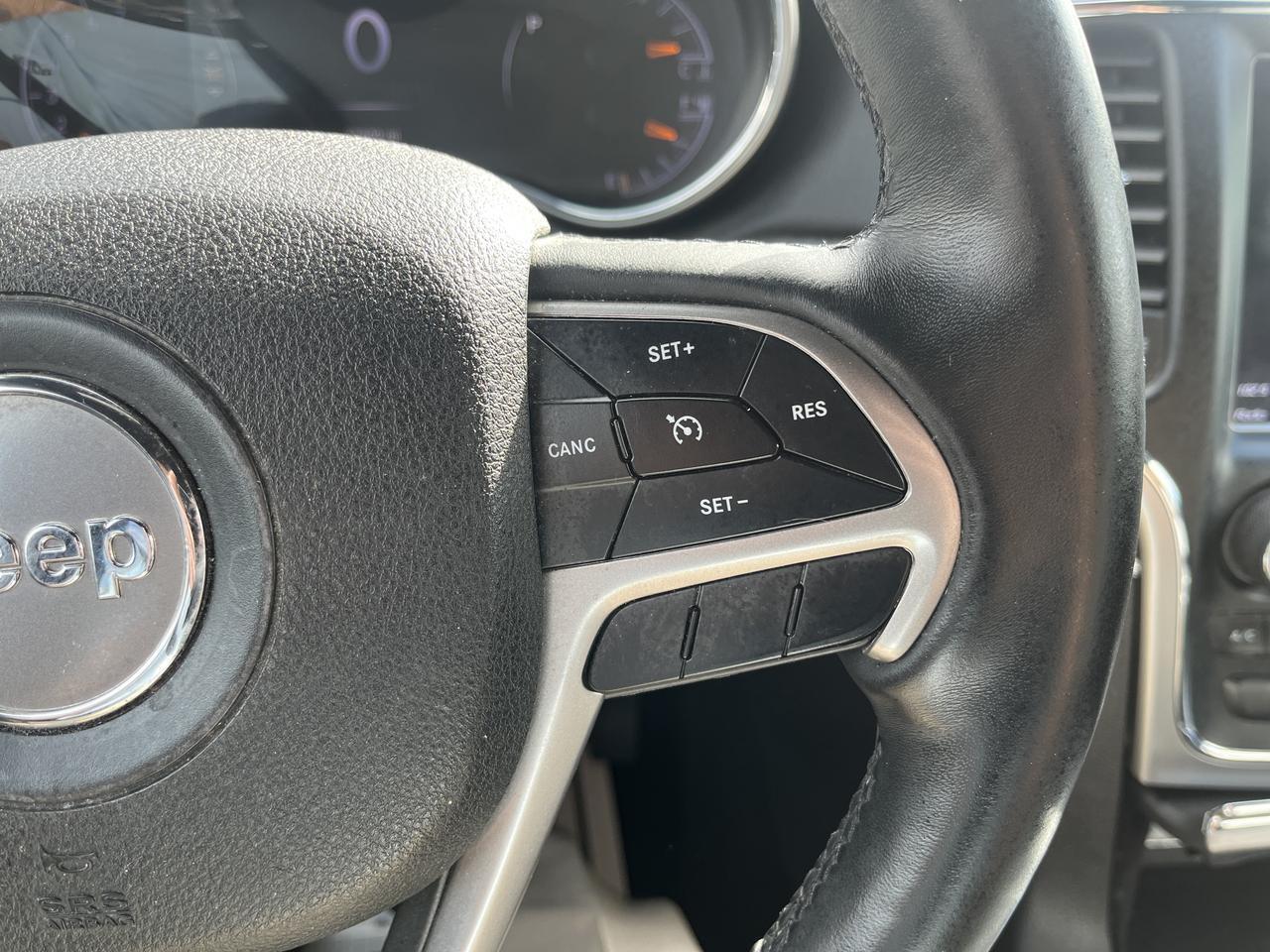2018 Jeep Grand Cherokee Limited 4WD 3.6L TrailerTowIVGroup w/Nav HtdMemLeather HtdSteeringWheel Saukville WI