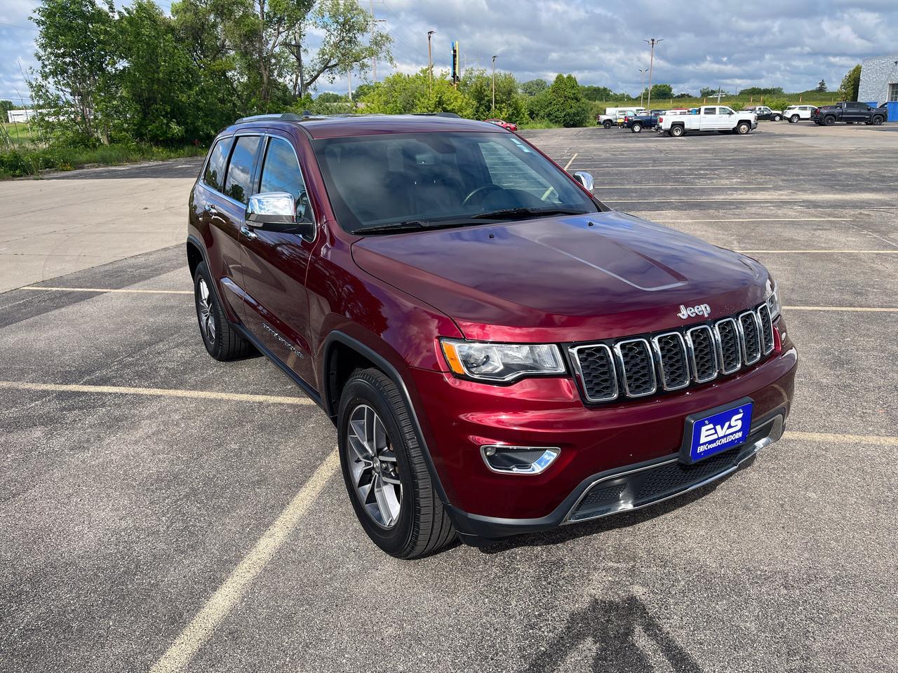 2018 Jeep Grand Cherokee Limited 4WD 3.6L TrailerTowIVGroup w/Nav HtdMemLeather HtdSteeringWheel Saukville WI