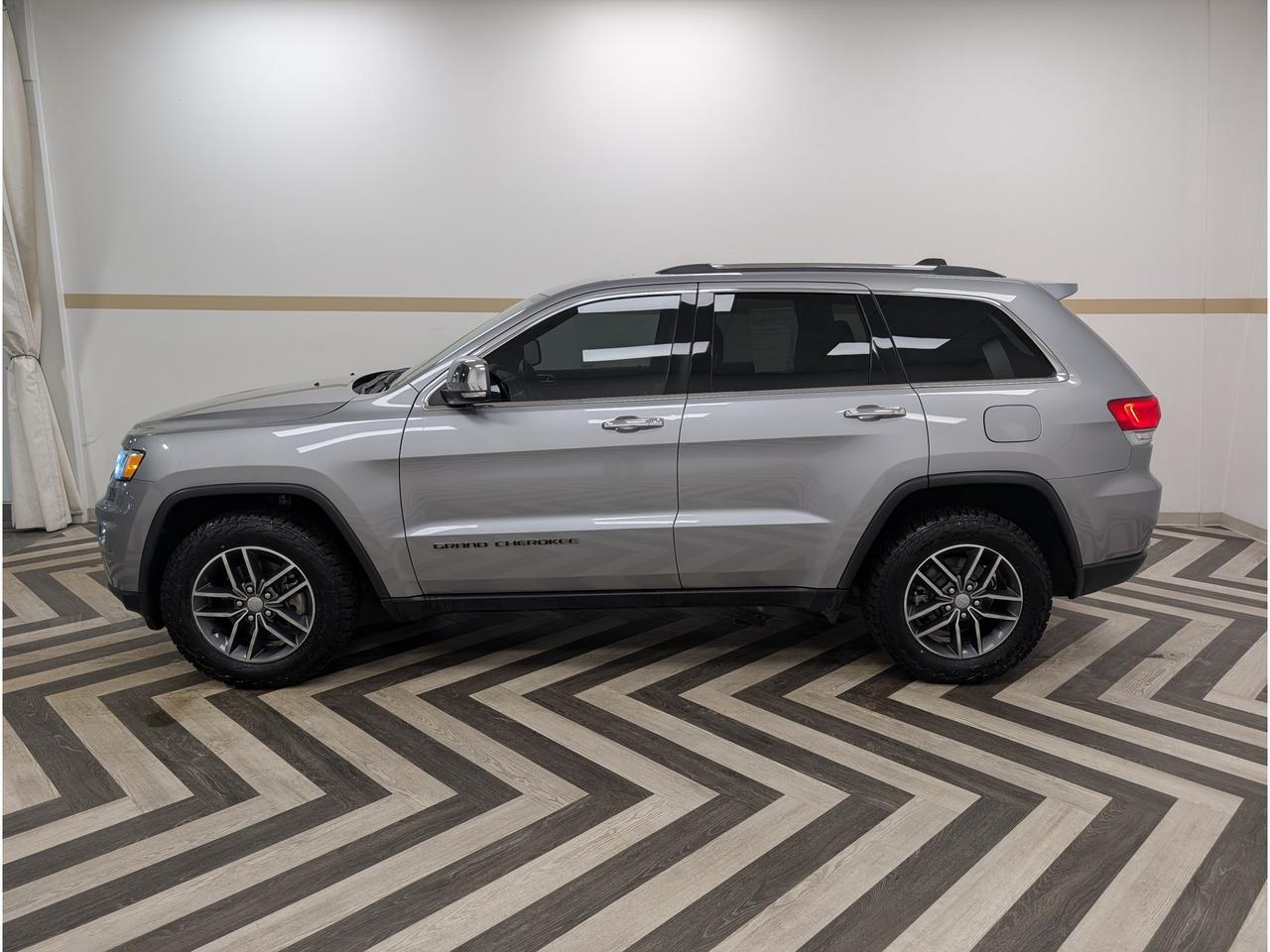 2018 Jeep Grand Cherokee Limited Gasoline